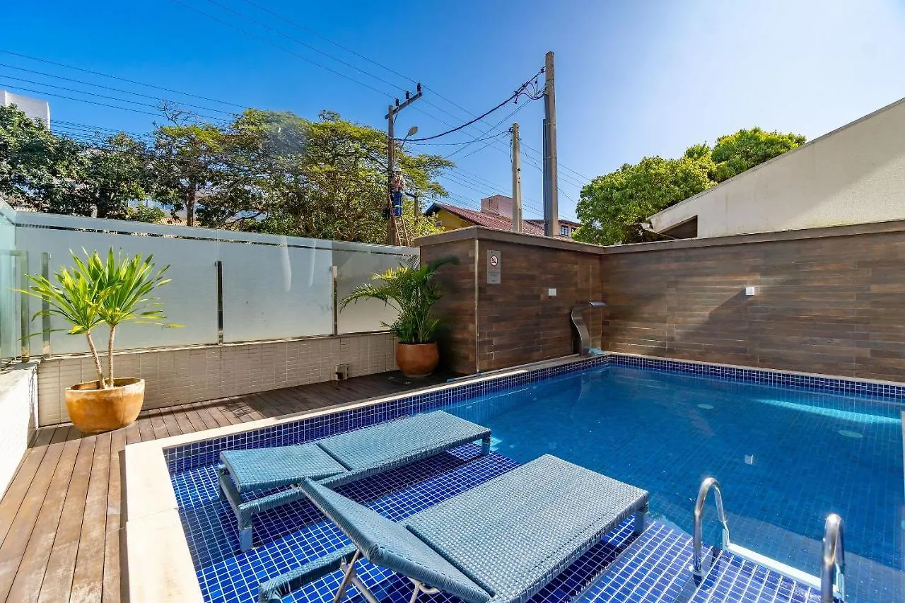 Apartment Ampla Cobertura Duplex Em Condominio Com Piscina Bombinhas