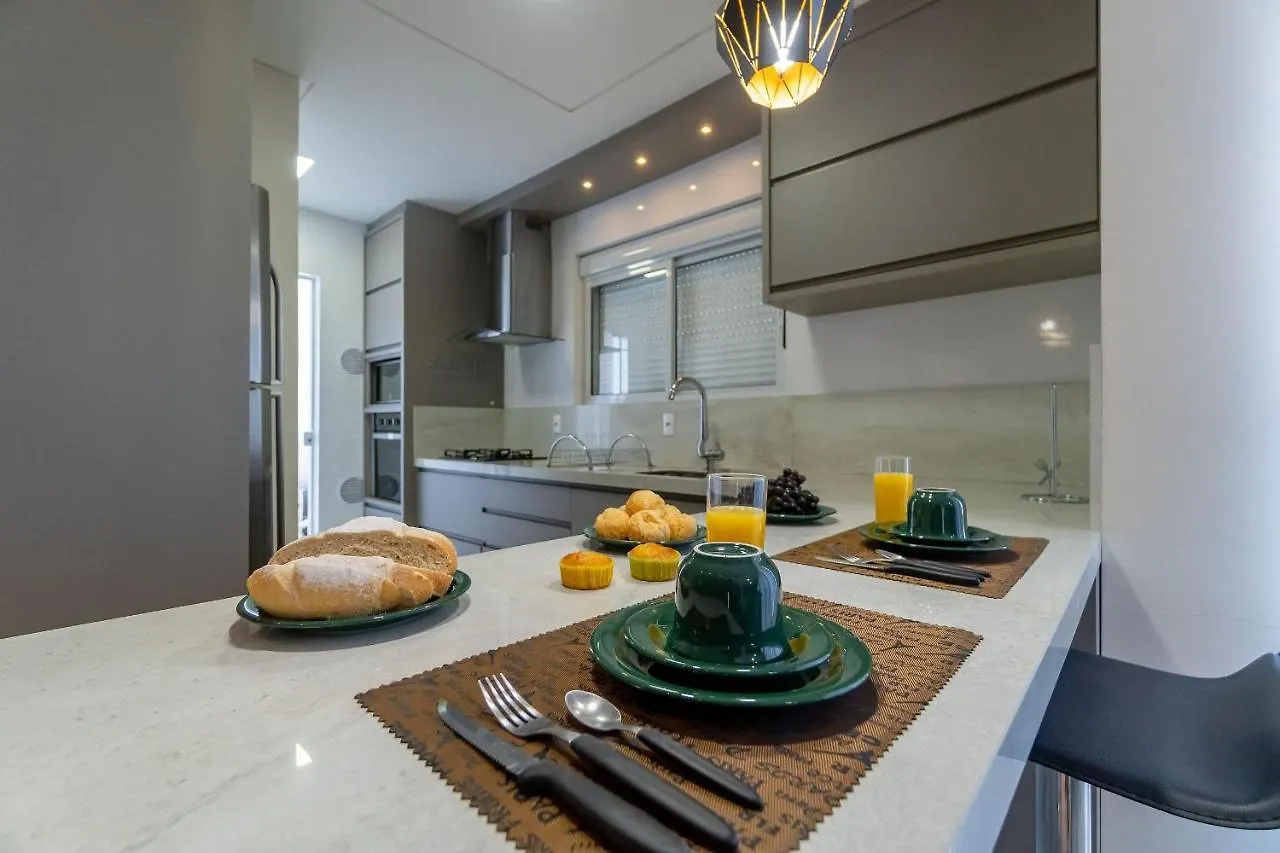 Ampla Cobertura Duplex Em Condominio Com Piscina Bombinhas