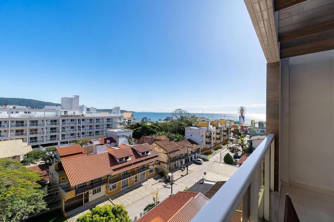 Ampla Cobertura Duplex Em Condominio Com Piscina Bombinhas