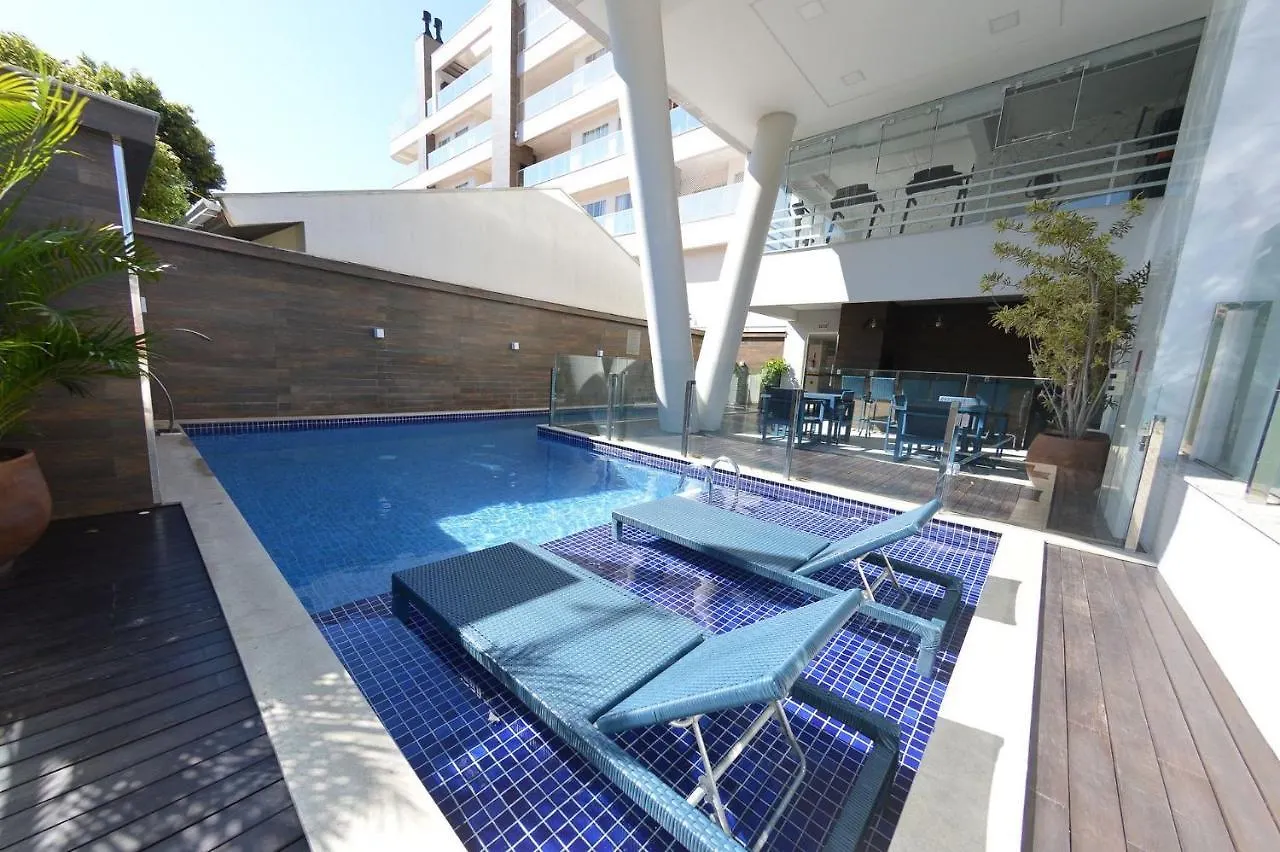 Ampla Cobertura Duplex Em Condominio Com Piscina Bombinhas Brasilien